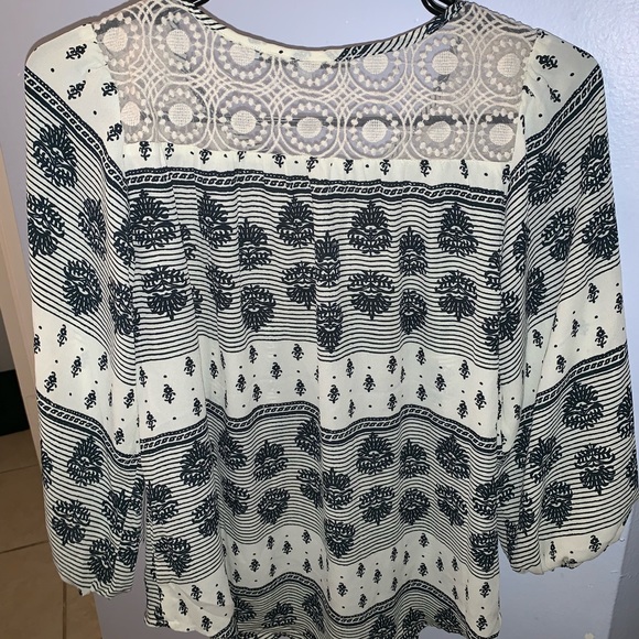 Blouse - Picture 2 of 2